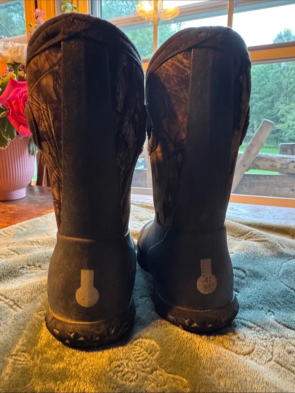 Bogs Little Kids size 7 Waterproof/Insulated Brown Camo Pull-On Boots